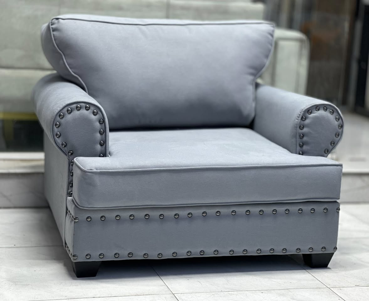 تخم امريكي  وارد فيتنامي  MADE lN VlETNAM   نضافه 100/100مستخدم اخو الجديد هيكل بل كمال خشب زان بمقعد وضهر طبي سوفت أمريكي فول بوليستر مقعد متحرك سحاب سهل التنضيف بمقاش الكتان لون رصاصي طوخ  عنوانه اربيل زانكو 99 قرب مطعم كص سنگر يوجد توصيل ل بغداد ولباقي المحافظات ***********  /واتساب فقط (علي)
