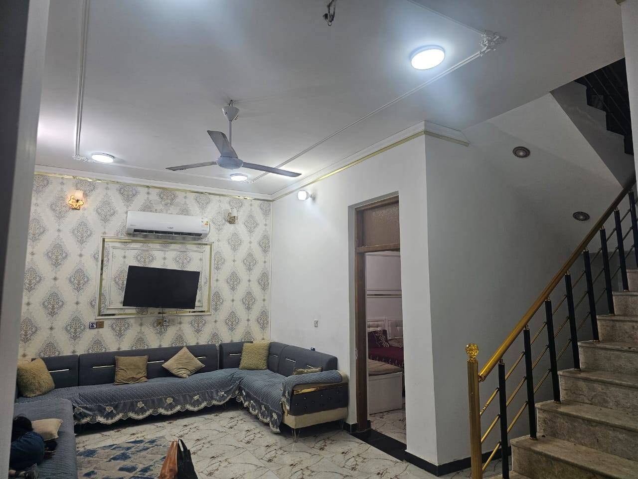 بيت طابو ركن المساحه ٢٠٠ متر
الموقع مجمع نور الناضر السكني
رقم تلفون للأستفسار ***********
