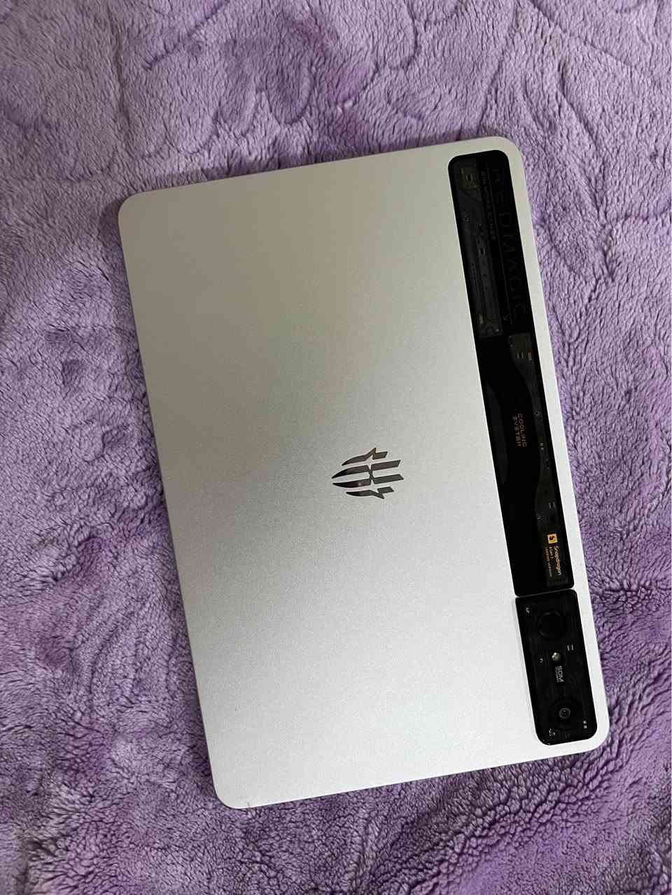 سلام عليكم ريد مجك نوفا 
ذاكره 512 + 16 رام+ 12اي خلل مابي مكفول من شخط مروحه داخليه جهاز غني عن التعريف شاحنه اصليه مالته موجوده وكارتونه تجي تاخذه من لبيت  مستعمل قليل بعده بضمان سعره875الف بي مجال مكاني بغداد الشعب  
*********** الفارس, صلاح الدين
