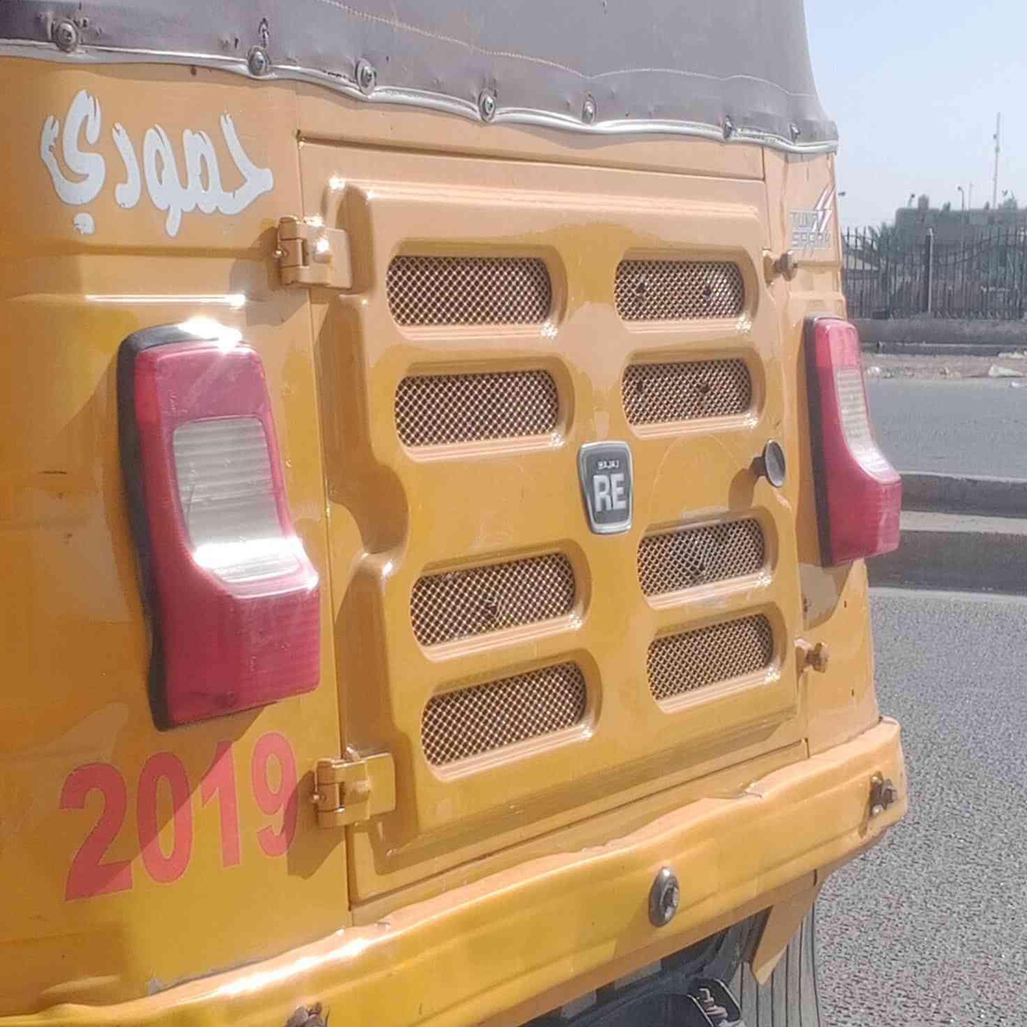 سلام عليكم تكتك موديل ١٩شهر ١٢مكينه مجفته مكفوله تنقيص تبخير كهربائيات شغال معمره فقط دوس لسعر سته ملاين وبيهه مجال مكان بغداد العبيدي رقم الهاتف ***********
