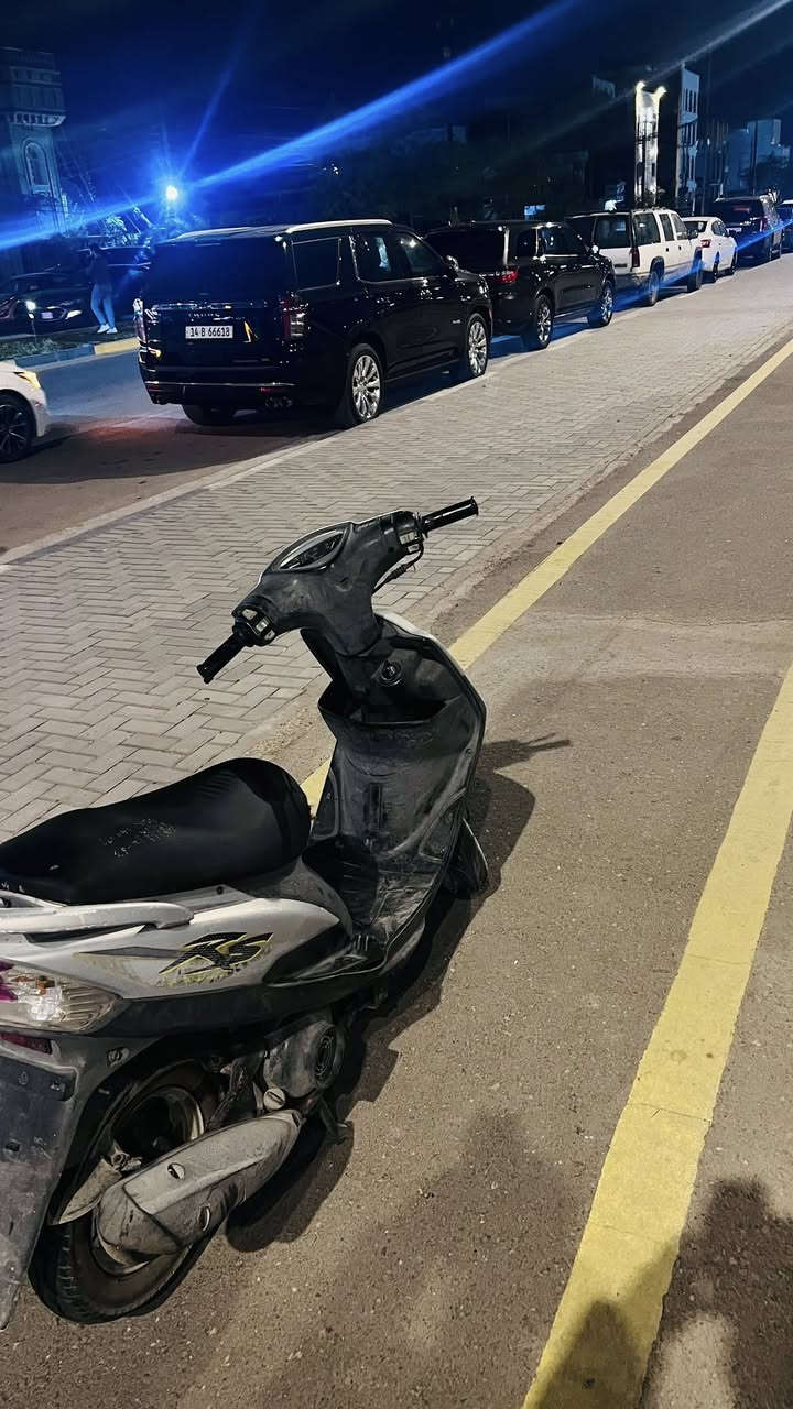 ماكس عدله لبيع دراجه ختم واحد ماصاره شهر من نازله ربه دراجه بلاديه من الطول لطول سعره 900 وبيه مجال الشراي يجي خاص او على هاذ الرقم ***********كلشي شغال نكره سلف مكاني بصره ياسين خريبط
