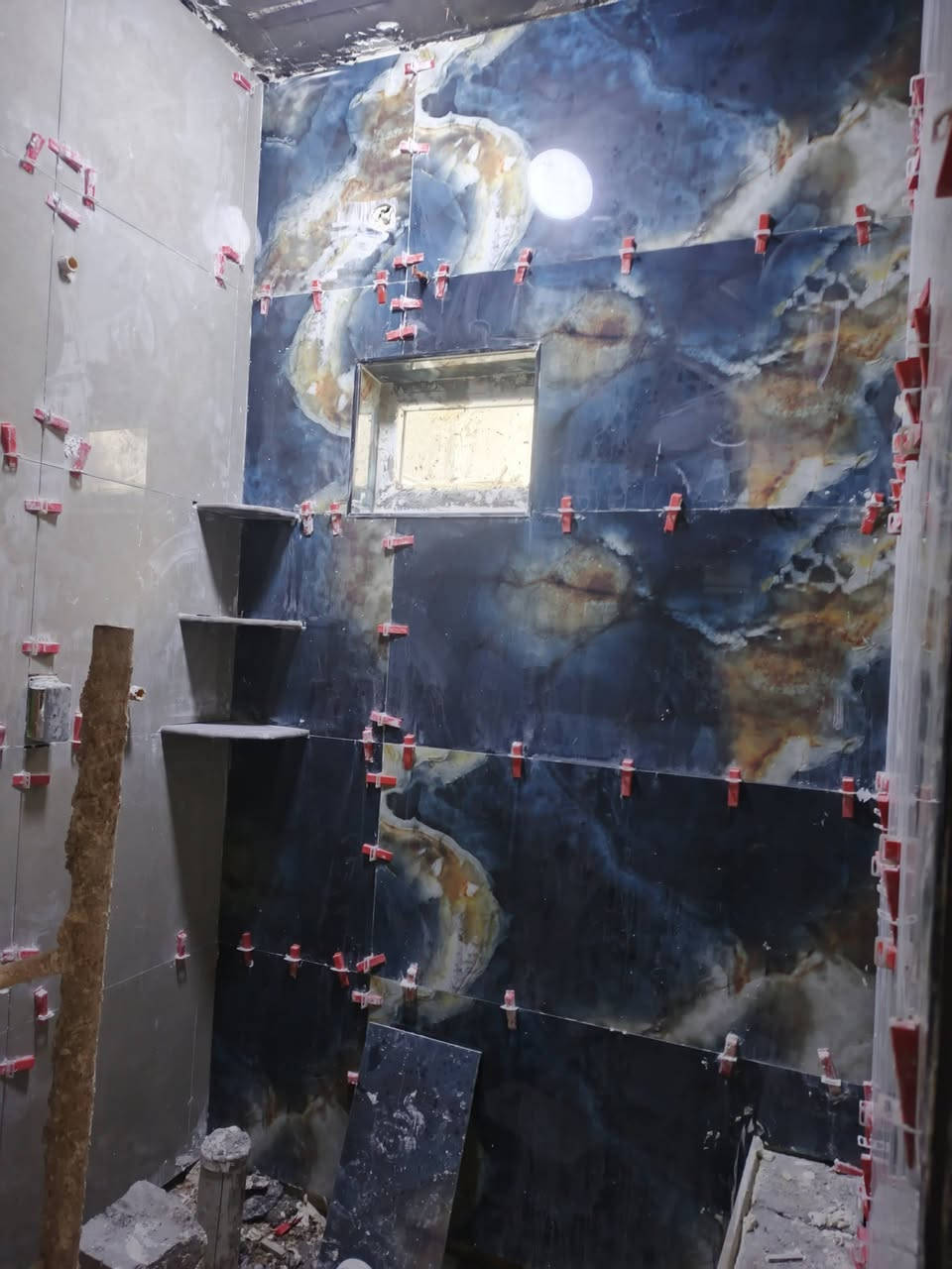 خلفه سيراميك متفرق حاليا شغل شرط درجه اولى هذا رقمه ***********
