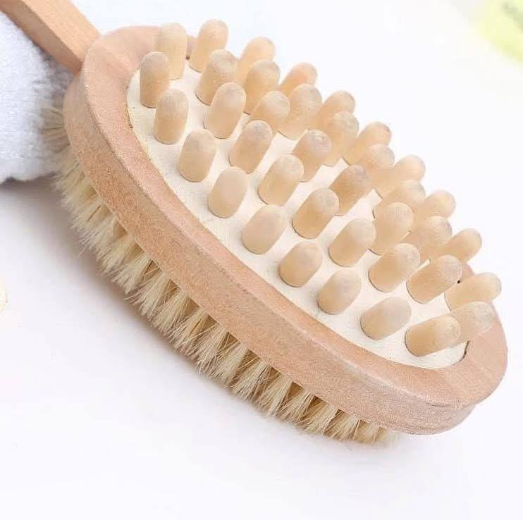 ✨فرشاة تنظيف وتقشيرالجسم ✨

فرشاة تقشير وتنعيم الجسم والتخلص من الجلد الميت والخشن والتخلص من السيلوليت والخطوط البيضاء من الجسم 

▪️ تقشير للجسم كامل. 
▪️تساعد على تحفيز دوران الدورة الدموية . 
▪️ تقشر الجلد بعمق. 

#عناية
#الشعب_الصيني_ماله_حل #متابعين #اكسبلور #سارعو #الحجز
#عنايتي


**إذا كنت صاحب هذا الإعلان وتريد حذفه لأي سبب، رجاءا أرسل رسالة إلى الدعم الفني**