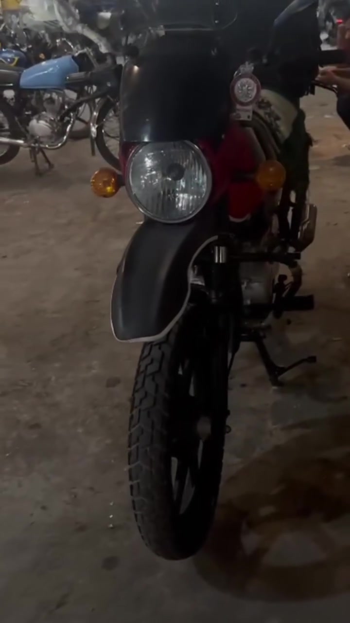 دراجه بوكسر جبلي موديل 23كفاله عامه عامه عامه دراجه بعده بل جيس ما مشتغله دلفري هواي دراجه زيرو زيرو ما احتاج احجي هاي شوفت عينك دراجه مرتبه رقم وسنويه دياله مشروع وطني وين ما تريد احولك عنواني بغداد السعر 2700 وبيه مجال للشراي رقمي ***********
