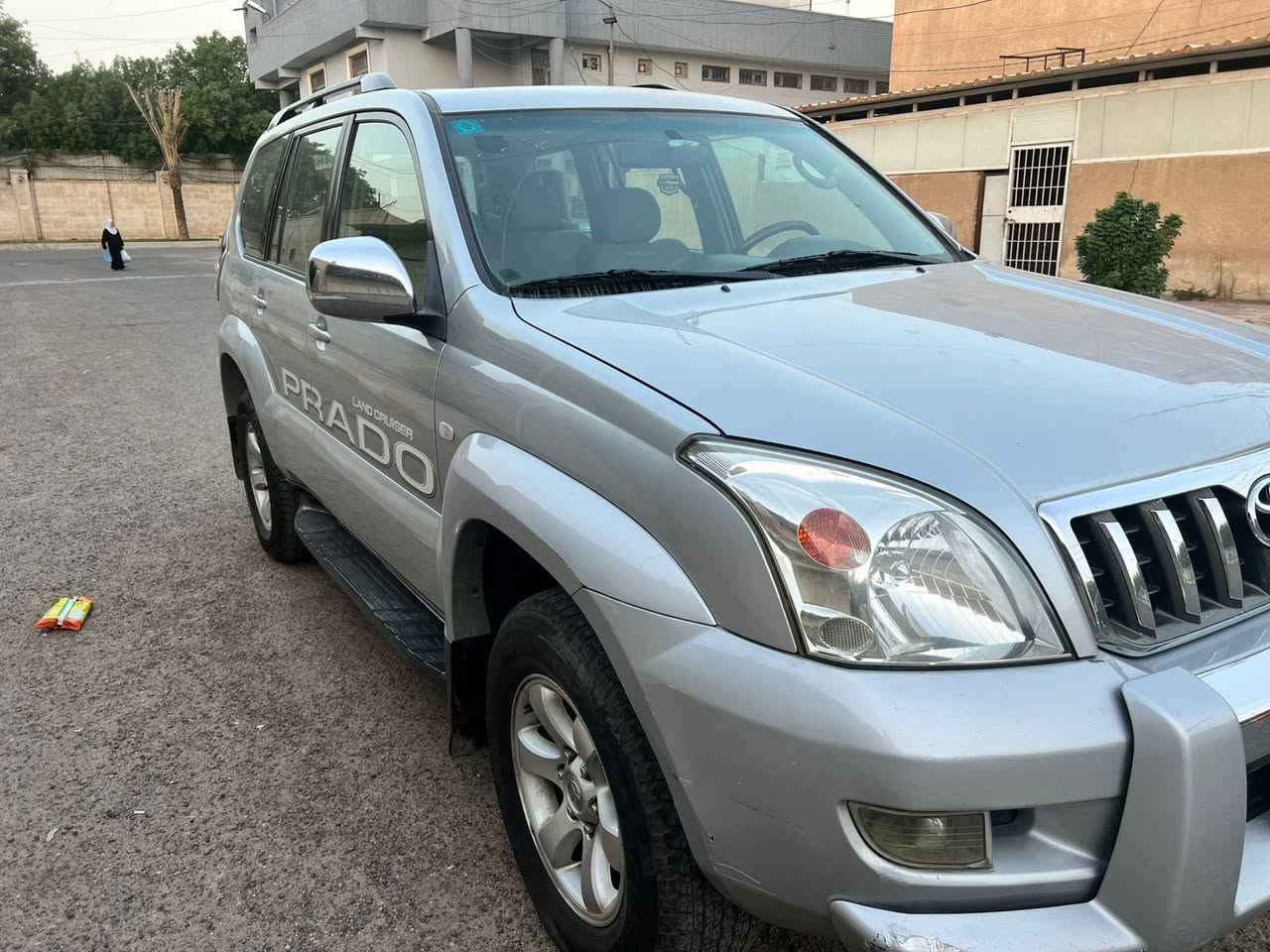 للبيع برادو 2009  خليجي
السياره جانيها صار هواي 
٦ سلندر دبل تانكي دبل سبير 
رقم بغداد 
السياره كفاله عامه ماعدى الماشر بالصور 
السياره كامله مكمله بي التبريد على غفله صار ضعيف يعني ( كمبريسر ) 
السعر (١٨٠) 
المكان بغداد الاعضمية الوقف السني
***********سرمد
