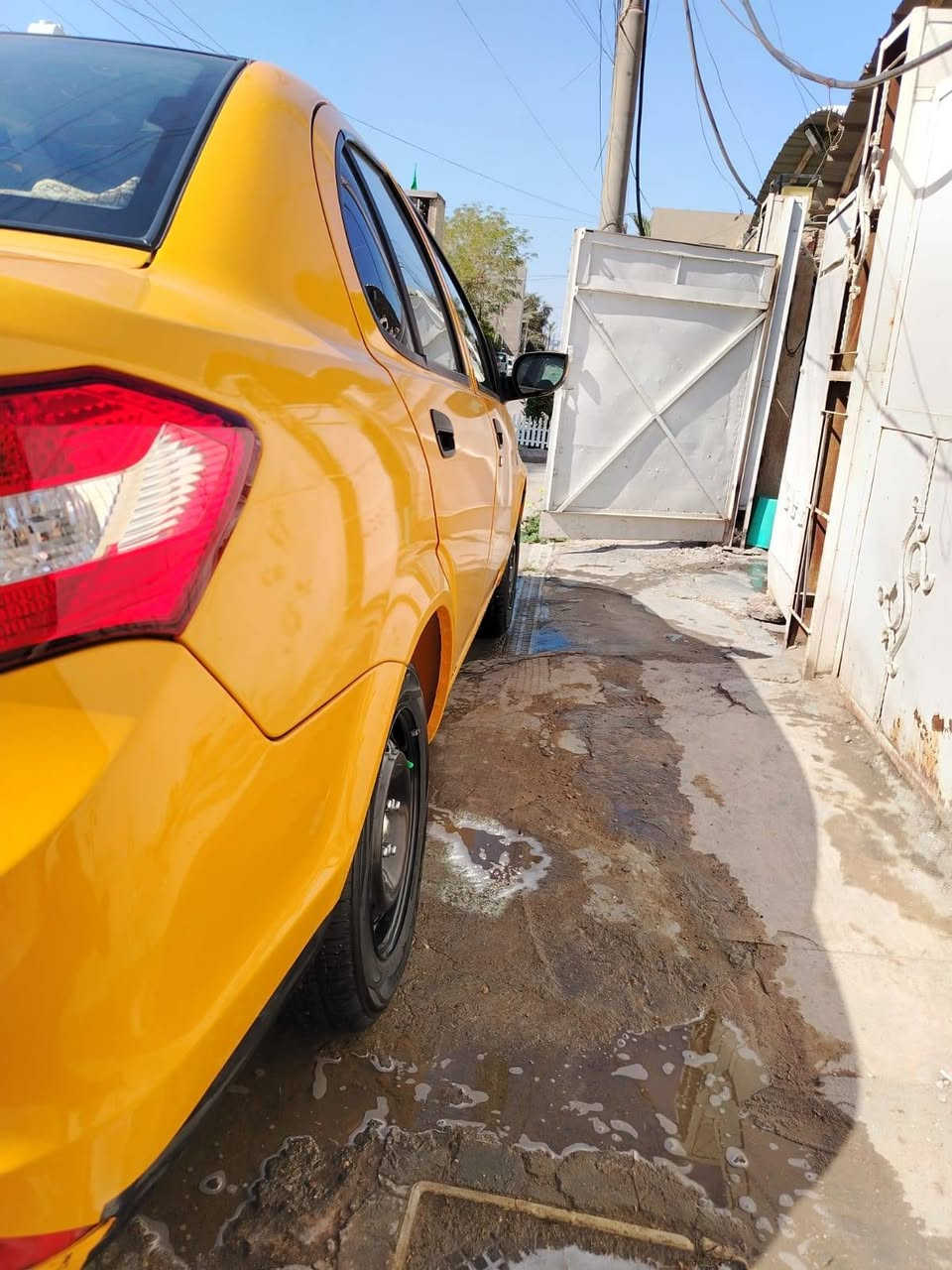 سلام عليكم
سيارةساينا تكسي
موديل 22
ماشيه 68
رقم بغداد انكليزي
مكفوله كفاله عامه
سياره بسمي تحول ثاني يوم
مصفره هيئه
سعر 70 $
بي مجال 
العنوان بغداد الرصافه 
للستفسار اتصال على رقم ***********
