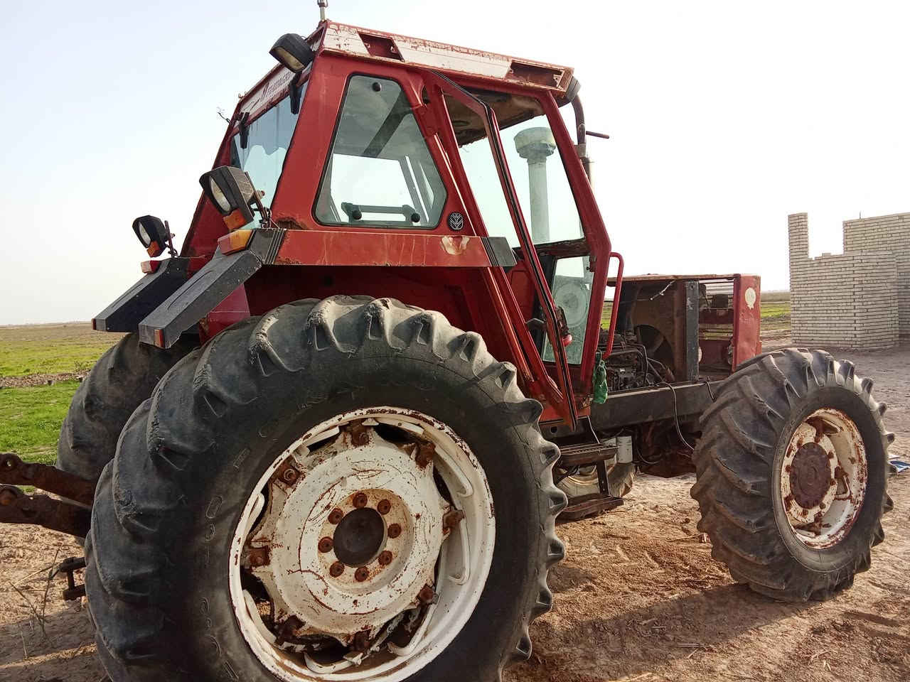 فئات 140 للبيع كامل المواصفات
گير عادي  رقم وسنوية واسط تحويل مباشر 
للاتصال ***********
