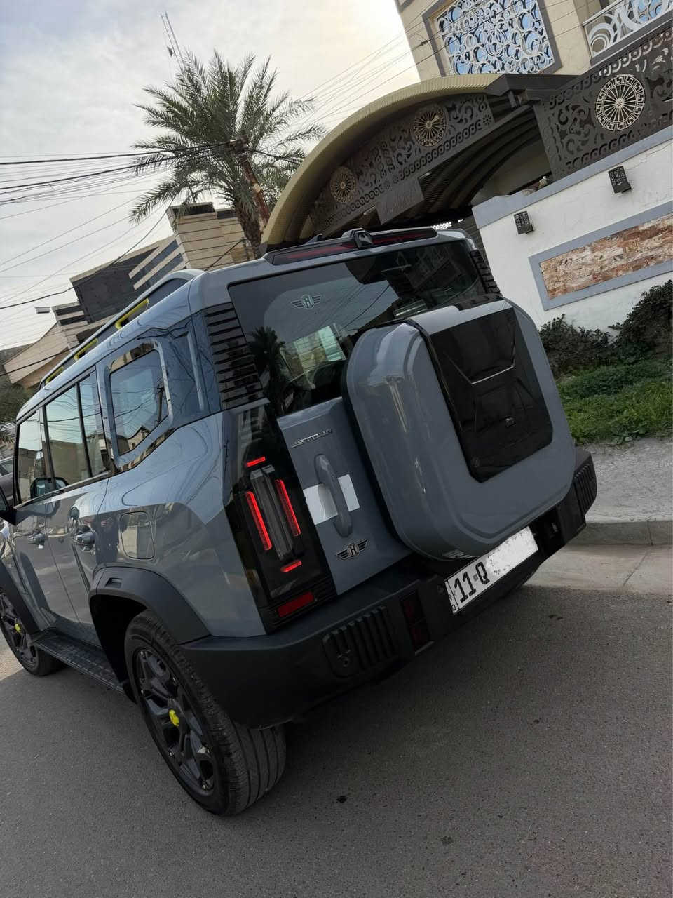 السلام وعليكم جيتور T2موديل 2025 وكالة هارلم
رقم بغداد مكفولة السياره من دعامية للدعامية 
ماشيـة27.000
حجم المحرك 2.0L TURBO
مفتاح التشغيل بصمة 
 تشغيل عن بعد 
 بانوراما 
 دفع رباعي   
اريل نفكيتر 
حساسات أمامية 
حساسات خلفية 
لايت زينون + LED 
دخول بصمة ذكي 
حساسات ضغط الاطارات 
عدد AIR BAG 6
هاند بريك كهرباء
دشبول شاشة ديجيتال 
شاشة Apple Car play 
كاميرا دوارة 
 4 كاميرات 360°
الانارة الداخلية LED 
بعد هواي موصفات بيه تبديل دهن بلشركة وداخله بلضمان
السعر 26.200 وبيه مجال  
للاستفسار ( للبيع او المرواس) 
‏‭0790 155 1679‬
‏‭0783 849 9890

‏‭ بغداد, العراق
