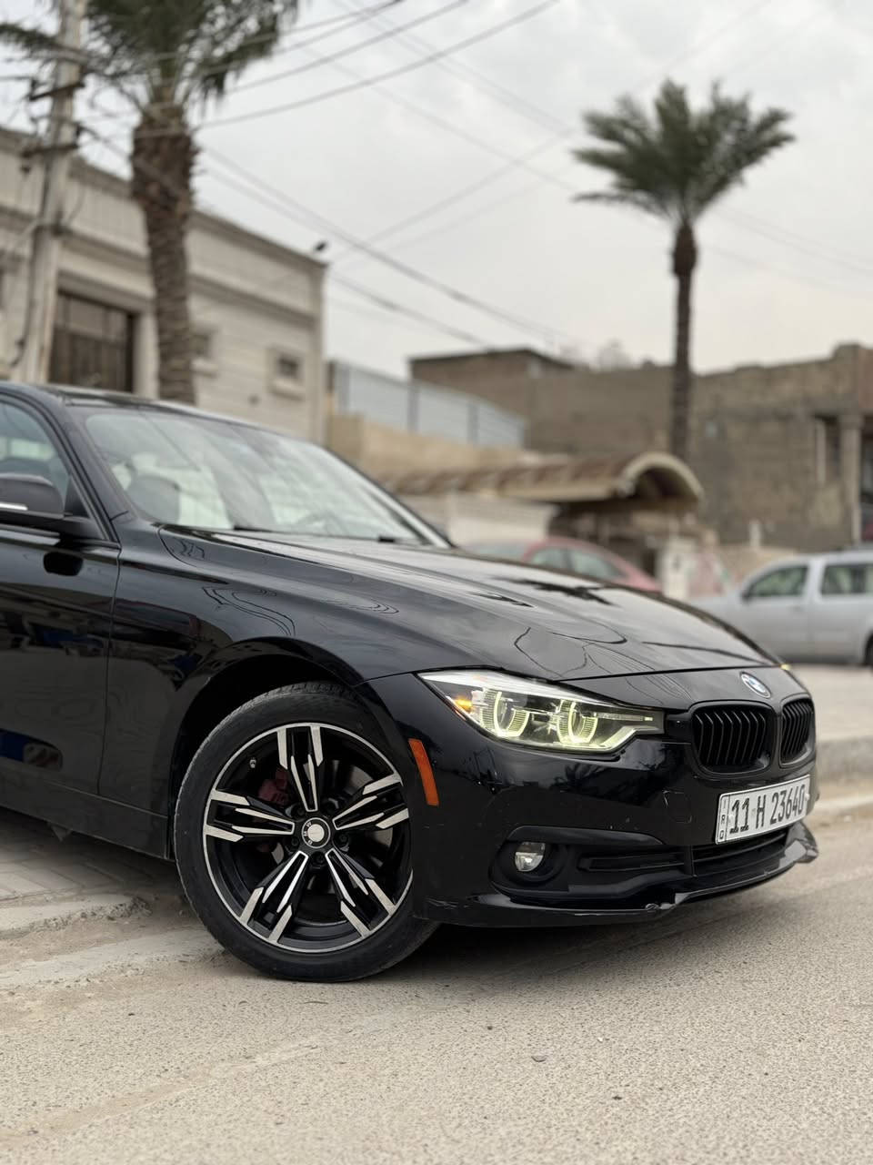 الله يساعدهم الطيبين اليوم اريد افلش السوك تفليش 😂 و السعر ذكرته بابدايه شتردون بعد 140 و بعد بيها مجال حك جيتك و بخدمتكم اني 
BMWمديل 2018 وارد أمريكي 
مواصفات حجم المگينه 320i 
اربعه سلندر توين تيربو بصمه ابواب و تشغيل كشنات جلد. شاشه    عدسات لايت متحركه.  تحكمات استيرن جهتين. مواصفات البقيه معروفه  
حادث سياره باب كلير من امريكه و غرق ويه دوسه البلاستك. العقول الي داخل السياره كلهن بلاديات 
و عندي طبه بالكير
مكان السياره بغداد البنوك   اي استفسار عدكم هذا الرقم ***********
***********و اسفين على الايطاله و الله يرزق الجميع و بخدمتكم اني
