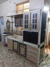 كاونتر للبيع السعر 250 الف وبي مجال العنوان بغداد حي العامل 0770485944...