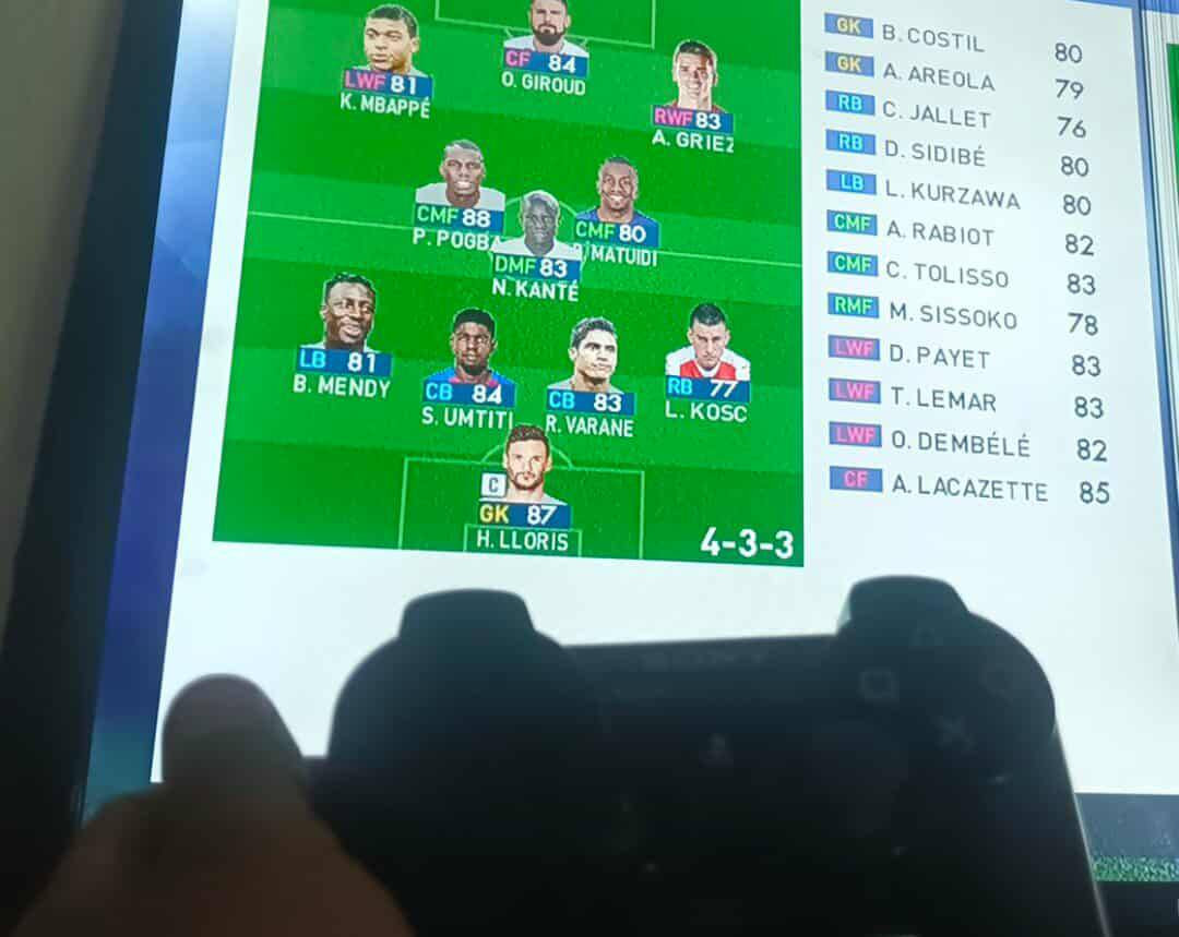 للبيع السعر خاص
ابلي 3 سلم مهكر  
كامل ملحقات 
+4يدات ويا


**إذا كنت صاحب هذا الإعلان وتريد حذفه لأي سبب، رجاءا أرسل رسالة إلى الدعم الفني**