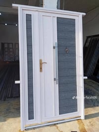 جزء من اعمالي في صبغ الشبابيك والأبواب متفرغ حاليا. اعمل صبغ واجهات ود...