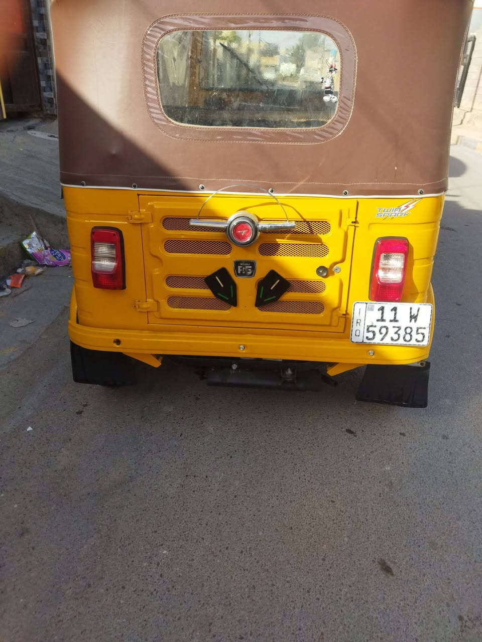 تكتك موديل 19شهر12بيهة رقم بسمي ضربه بصفحه ومعمره ودوس معمره فقط بعد ماكو اي ضربه ومصبوغه فرن درجه اوله مكينه تخبل وتخم تاير جديد مكاني شعب ***********
