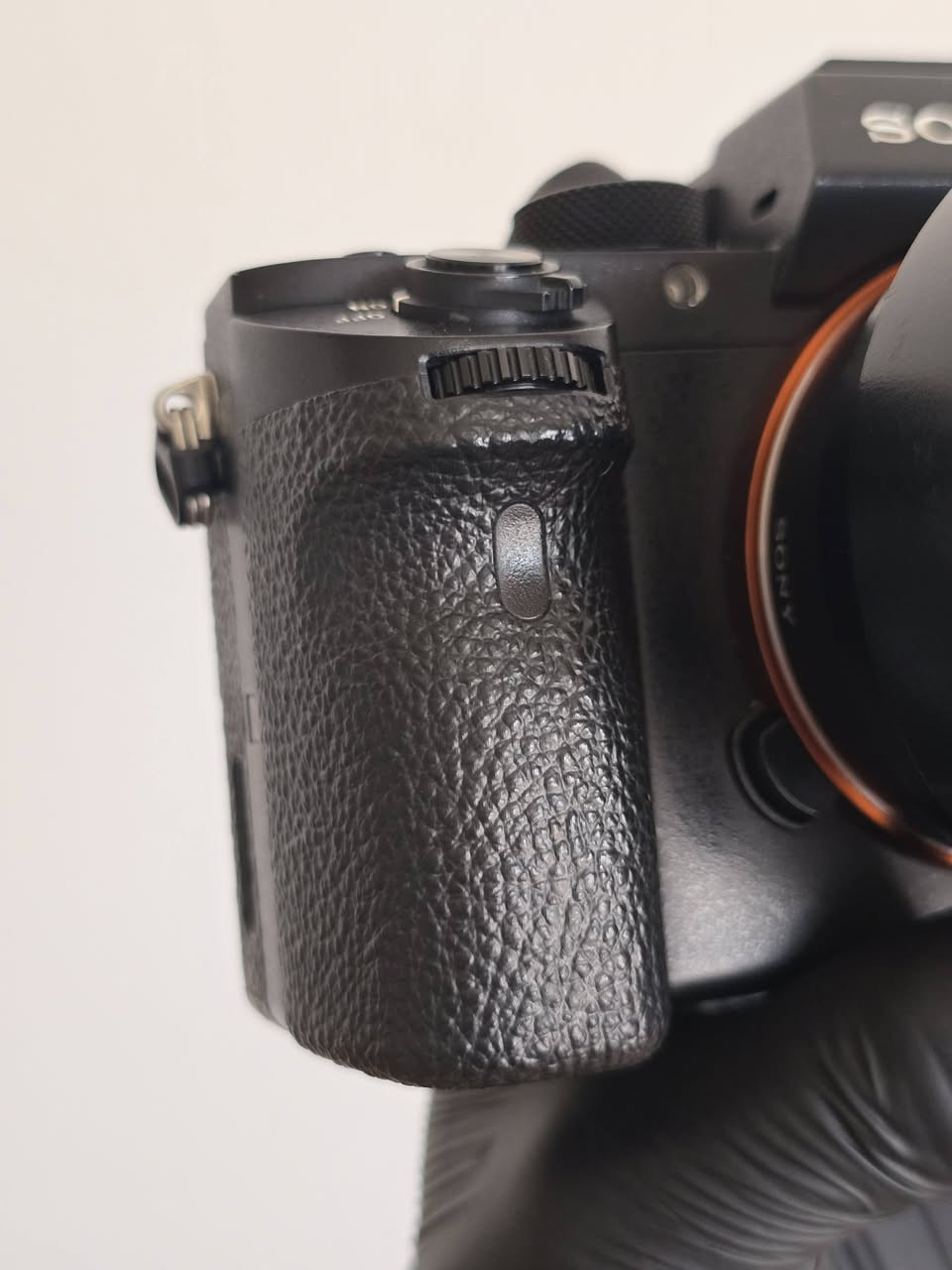 بسم الله 
اقرأ المنشور جيداً 

Sony A7 R2 with 50mm f 1.8 

*سوني آر ٢ مع عدسة ٥٠مم ١.٨ 
*نسبة النظافة %٩٩ 
*عدد الشتر ٤٠ الف صورة (لهذا الموديل يعتبر قليل )
*مامستخدم للفيديو غير كم مقطع قليل جداً 
*ملحقات (قباقات موجودة غير قباق الامامي للعدسة، و هود موجود ، و بطارية واحدة مع شاحن واحد.
*كارتون ماكو .

مليون و ١٤٠ ألف و  قابل للتفاوظ


**إذا كنت صاحب هذا الإعلان وتريد حذفه لأي سبب، رجاءا أرسل رسالة إلى الدعم الفني**