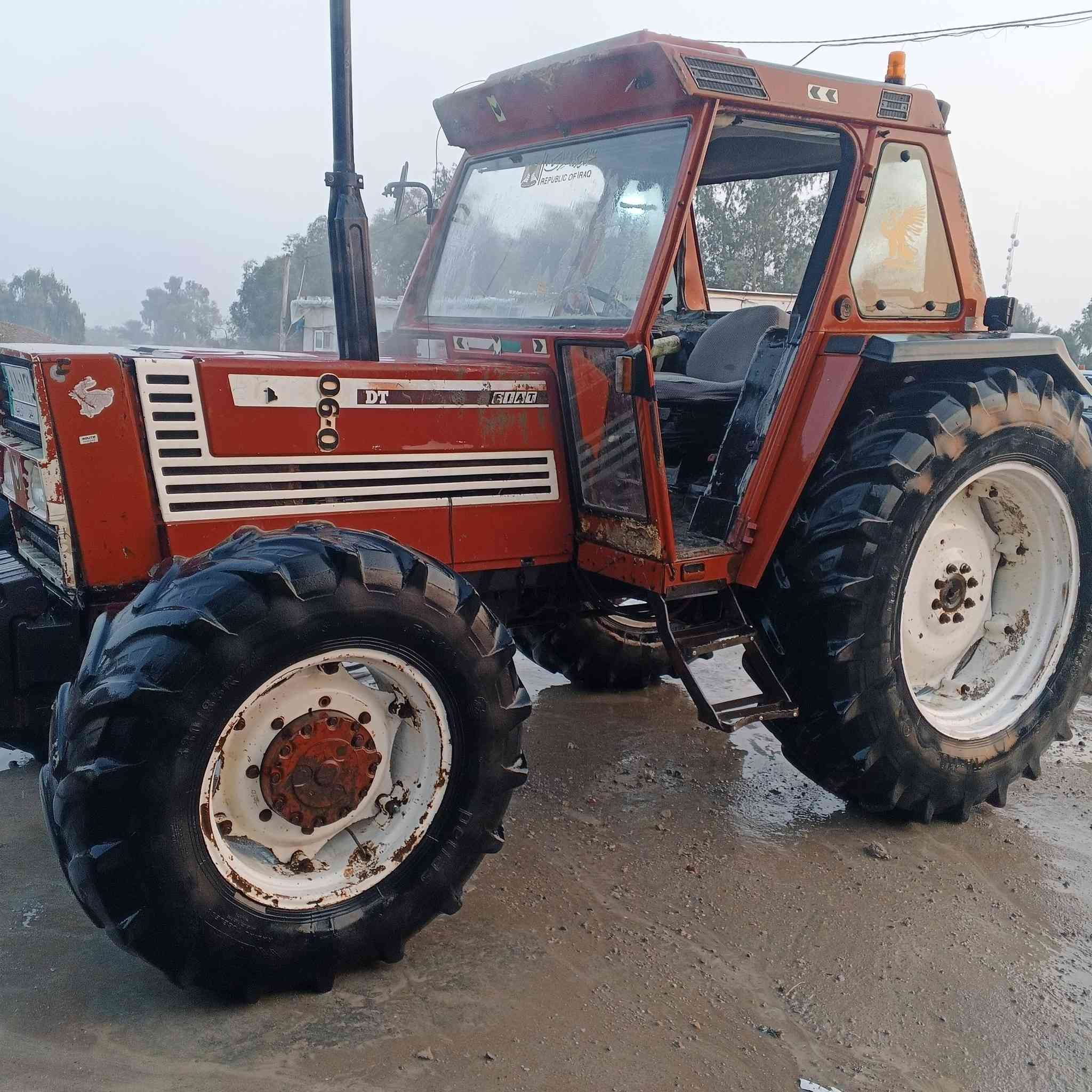 للبيع مكينه فيات 110تكمه عريضه اكسن بارز رقم وسنويه رقمي ***********
