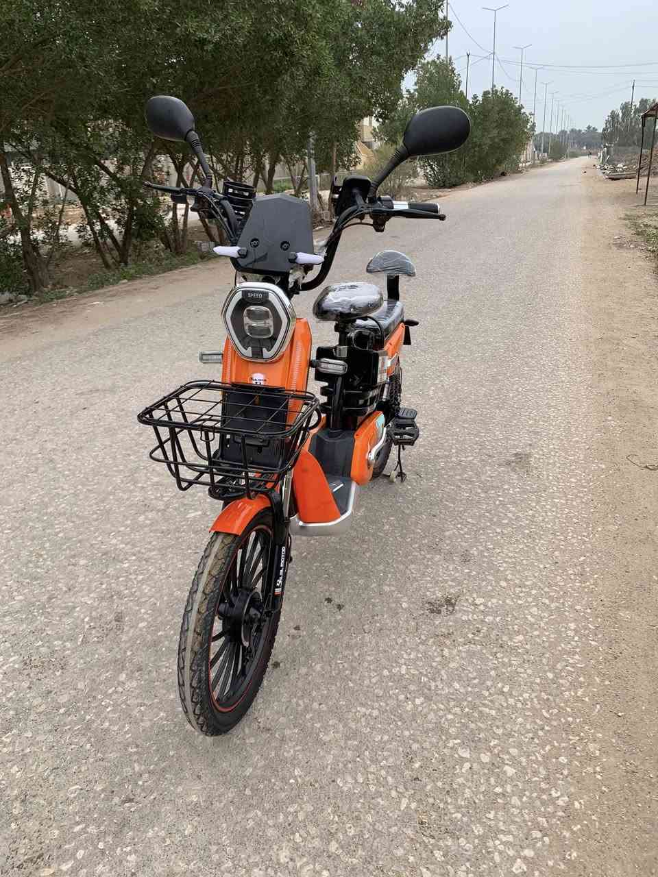 السلام عليكم 
دراجه شحن لبيع اي نقص ما بي 4بطاريات نضاف بصمه تشغيل عن بعد جهاز إنذار مثبت سرعه لايت هورن بلوتوث اشاير كله شغال سعرها 300 وبيها مجال 
***********
