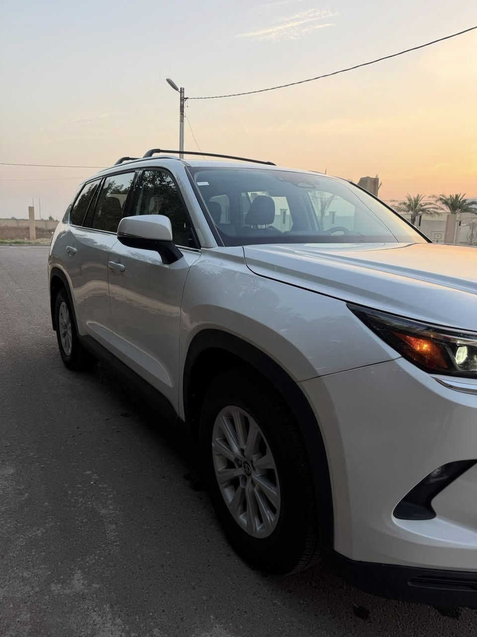 تيوتا كراند هايلندر  2025  هايبرد
مواصفات xle AwD

ماشيه 8000 كيلو اخت الزيرو  السياره دخول جديد الى العراق 

 7 راكب 

بدون رقم فحص تترقم بغداد و باقي محافظات

مواصفات 

شاشه كبيره

كامره 

بصمه  

الاربع بيبان بصمه 

دخول ذكي 

رادار امامي 

رادار خلفي 

رادار جانبي 

نقطه عمياء 

جلد 

تدفئه كراسي 

كراسي كهربائيه اماميه تحكم  

ثلاث قطع تبريد 

منفذ شحن ٦ مكانات 

شحن 
‎صندوق كهرباء 

وضعيات قياده ايكو سبورت نورمال نزول منحدرات  
‎4 ويل 

بردات خلفيه 

السياره جديده جداً  

السعر34500$ وبيه مجال

حادث تبديل بنيد و صبغ نصف جاملغ ايمن داخل تصليح بسيط تعديل 

رقم *********** هم اتصال عادي هم واتساب بي .
