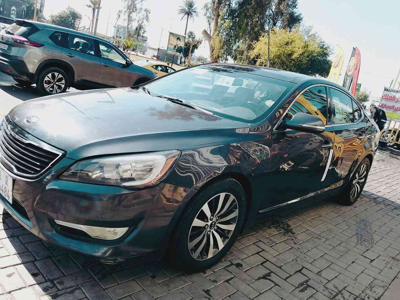 ....السلام عليكم
......كيا كادنزا ٢٠١٣وارد خليجي شركة عامه فول مواصفات اعلى فئة رقم بغداد السيارة بيها مكانات صبغ اثر طخطخات بدون حادث قوي السيارة جاهزة مابيها نقص مكان بغداد البلديات ***********...
مكلف بل نشر تدلل على رقم
