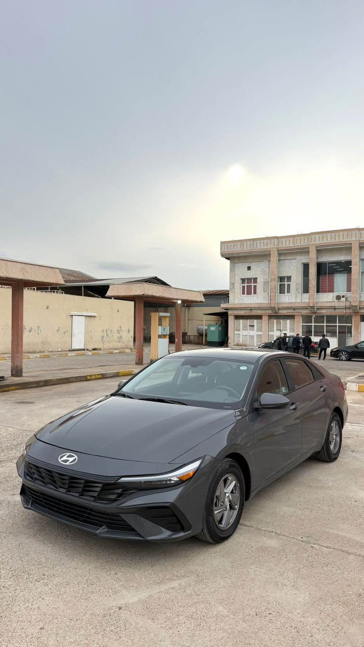 السلام عليكم 
النترا موديل : 2024  سمنتي 
السعر  : 132ومجال قليل 🔥
عداد المسافة : 20 الف
حجم المحرك : 2.0L ( 4,سلندر ) دوش 🔴
سياره كامله و جاهزه عل وضع بلادى دينار مصرف ما بيها 
ملاحظة السيارة : فقط بوند وجملغ  صبغ بدون دواخل 

 مـواصـفـات‏
بصمه 
شاشة واحد 🖥️
اوتو هولد :    Auto Hold
اوتو ستارات : Auto Stard 
اوتو ستارات : Auto Stop‎
رادار امامي (تحديد مسار)
‏‎رادار جانبي (نقاط عمياء)
‏‎رادار خلفي (التحذير من الاصطدام)
‏‎حساسات امامي
‏‎حساسات خلفي 
نظام : Eco
نظام : Normal
نظام : Sport
تحكيم ستيرين
لايتات ليد وعدسة زينون 
بكلايتات LED
ويل كروم
وبعد هواية مواصفات…
‏‎تفاصيل اكثر الاتصال علی ارقام التاليه ‏

اتصل و تدلل 
واتساب ‏‎‏‎‏‎ [***********]
☎️[***********]

عنوان📍عقره اكر, نينوى
