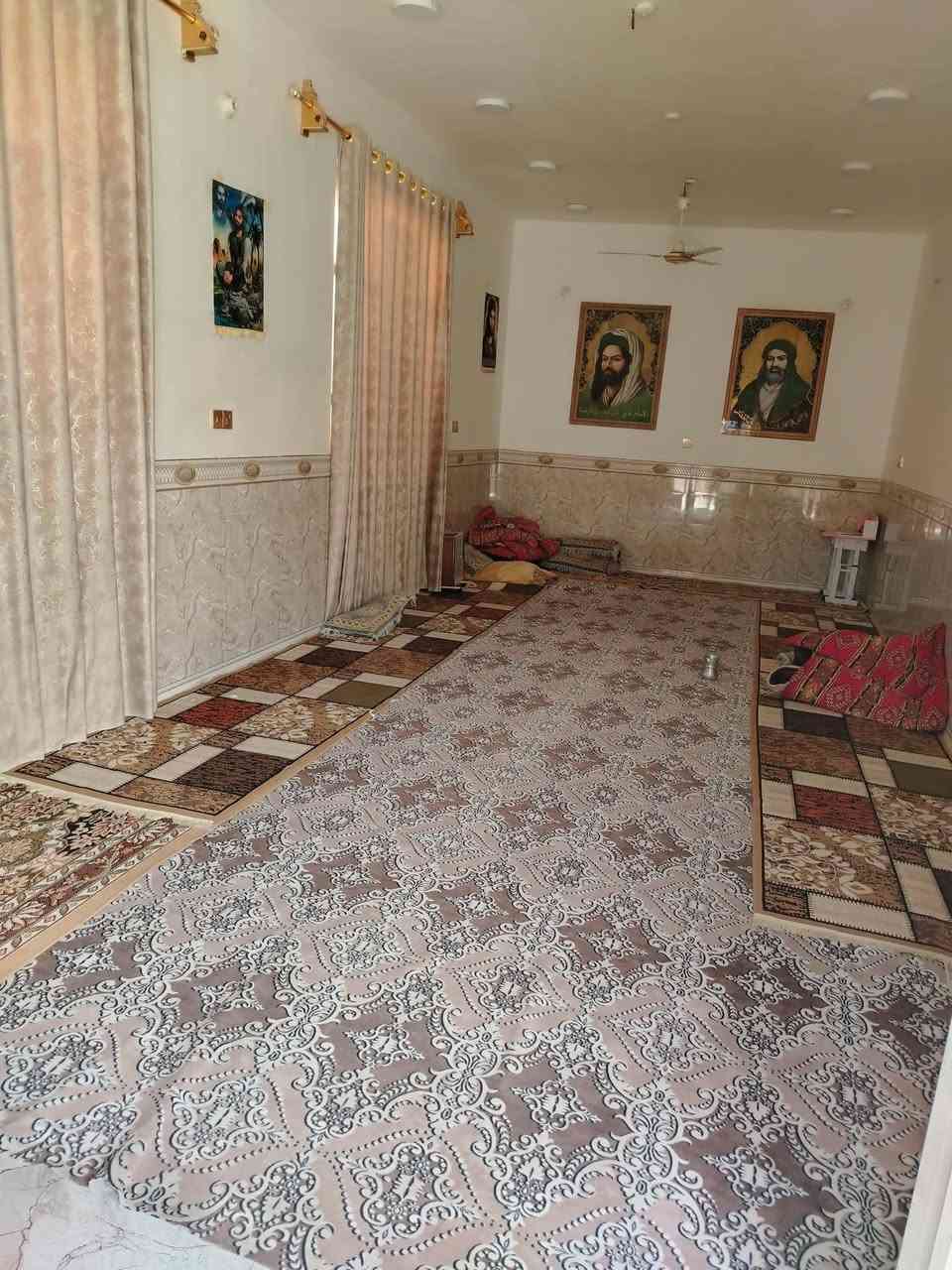 السلام عليكم
اخوان بيت لبيع قرب المدرسه الأمامين لبنين

يكون من ديوانيه 5x10  + وصاله 6x10 + مطبخ 4x5 غرفتين 4x5

صحيات خارجي 4 أمتار + حمام داخلي+ مساحه البيت 200 متر 

لستفسار على التفاصيل تصال على هذه الرقم

***********
