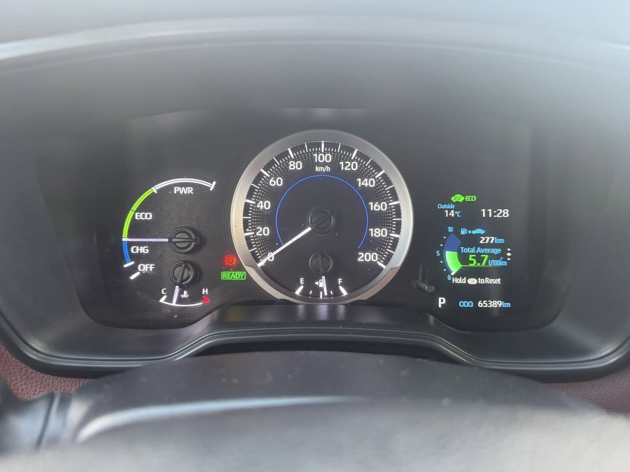 كورلا كروس خليجي ساس ماشيه ٦٦ الف ***********
