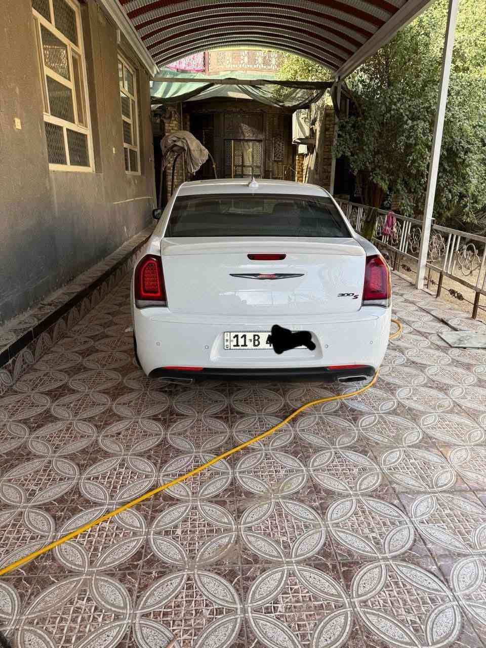 سلام عليكم اوباما ٢٢ s اصل السياره جديده ماشيه ٤٤،رقم بغداد بسمي تحويل ثاني يوم حادثه فقط الجاملغ الجهت العبري ومابيهه صبغ بدلته بدون ايرباك السياره جديده مكانه بلدوانيه ومستعجل عل بيعتهه السعر ٣١٥ وبيهه مجال للشراي *********** ومتواجد عل فيس 
المواصفات :
فول واحد على واحد 
* پانوراما . 
* رادار امامي  . 
* نقطة عمياء . 
* حساسات امامية . 
* ويل قياس 20  . 
* حساسات خلفية . 
* شاشه كبيرة مع نظام ملاحة  GPS .
* سستم صوت مع دمام .
* مقصورة الركاب من الجلد 
* المقاعد الأمامية كهربائية .  
* تشغيل عن بعد . 
* محدد سرعة . 
* تلفون بلوتوث . 
* كاميرا خلفية .
* مرايا متحسسة للاضاءة العالية .
* كير شفت بالستيرن . 
* دخول ذكي (بصمة) .
رقم بغداد
