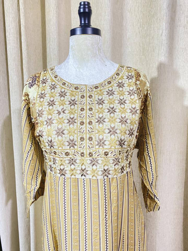 مخاور ودشاديش باله كويتي واكو جديد 
للحجز واتساب على ***********
عنوان فلوجة حي المعلمين الاولى 
تتوفر خدمه توصيل داخل الفلوجة فقط
