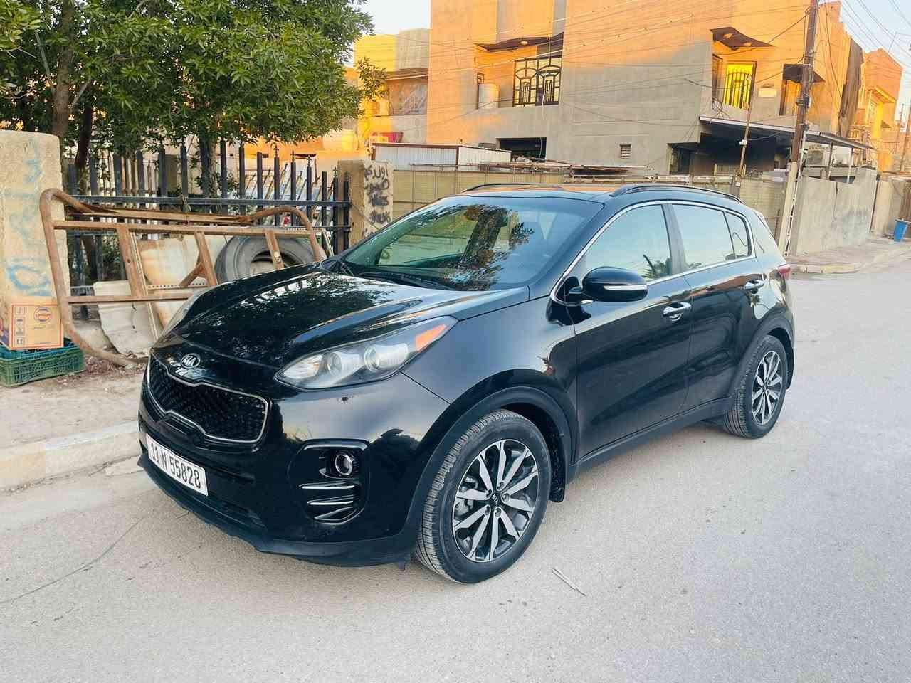 كيا سبورتج 2019
امريكي رقم بغداد بإسمي 
فول مواصفات واحد على واحد 
بدون حادث او صبغ او تبديل حادثه فقط بارد جدًا بسيط  سعر ١٦٨ وبيه مجال
العنوان بغداد للاستفسار 
***********
