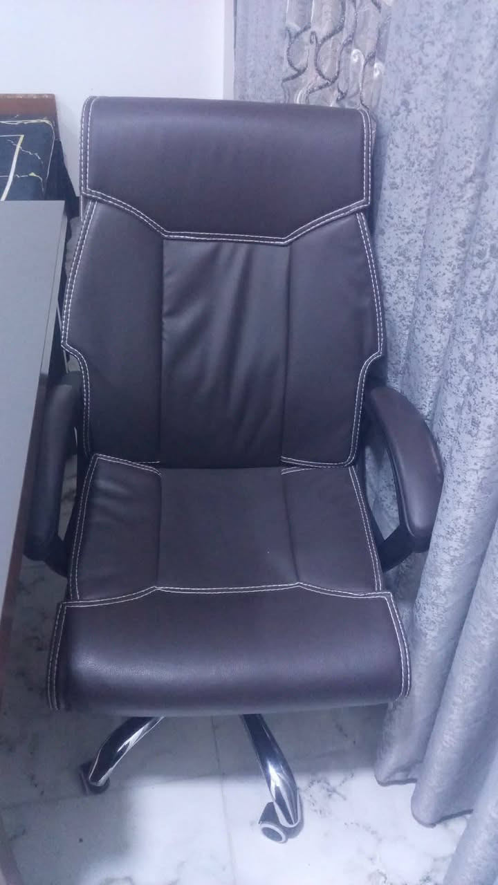 ميز مكتبي للبيع وبسعر 200


**إذا كنت صاحب هذا الإعلان وتريد حذفه لأي سبب، رجاءا أرسل رسالة إلى الدعم الفني**