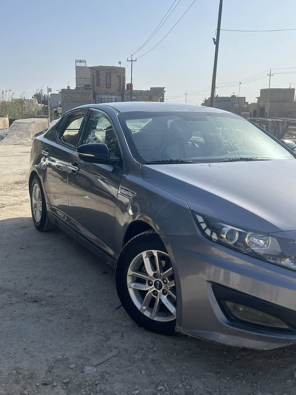 السلام عليكم كيا اوبتيما موديل ١١ خليجي رقم دهوك السيارة ضربتها جوملغ مصبوغه حزام سياره كامله كير مكينه حداديه جاهزه السعر ١٠٥ وبيها مجال لشراي مكان دوانية اي استفسار ***********
