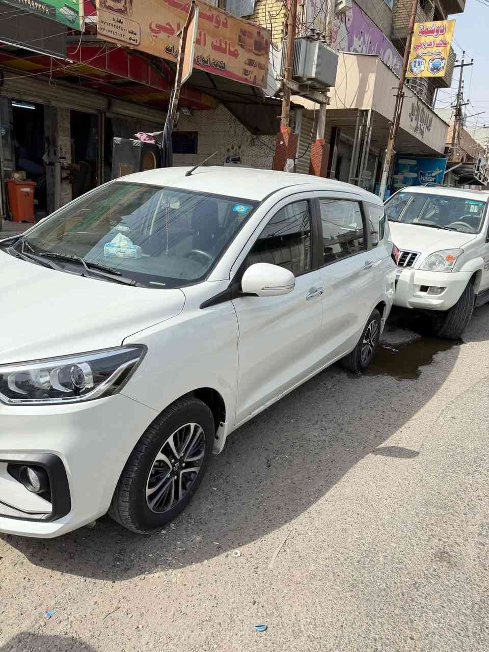 ساسوكي 2024 مطلوبه قصد اني اوفي سياره خير من الله جاهزه من كلشي بيها ضربتين معمرات وكاملات اسويلك وكاله بيها بكاتب عدل لحد ما اوفيها واحولك السعر 135  ورقه قفل ومواصفاتها معروفه سياره عائليه 7راكب ماشيه 21 الف ***********
