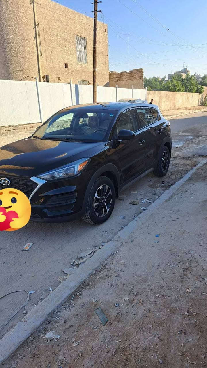 السلام عليكم توكسان موديل ٢٠٢١ وارد امريكي بيها صبغ بالبنيد والباب وصندوك السياره خير من الله دوشمه جلد دواخل نضيفه مكينه كير كله نضيف رقم بغداد ماشيه ١٤٥kmباسمي رقم انكليزي جديد السعر ١٥٠ مكاني بغداد المشتل 
***********
