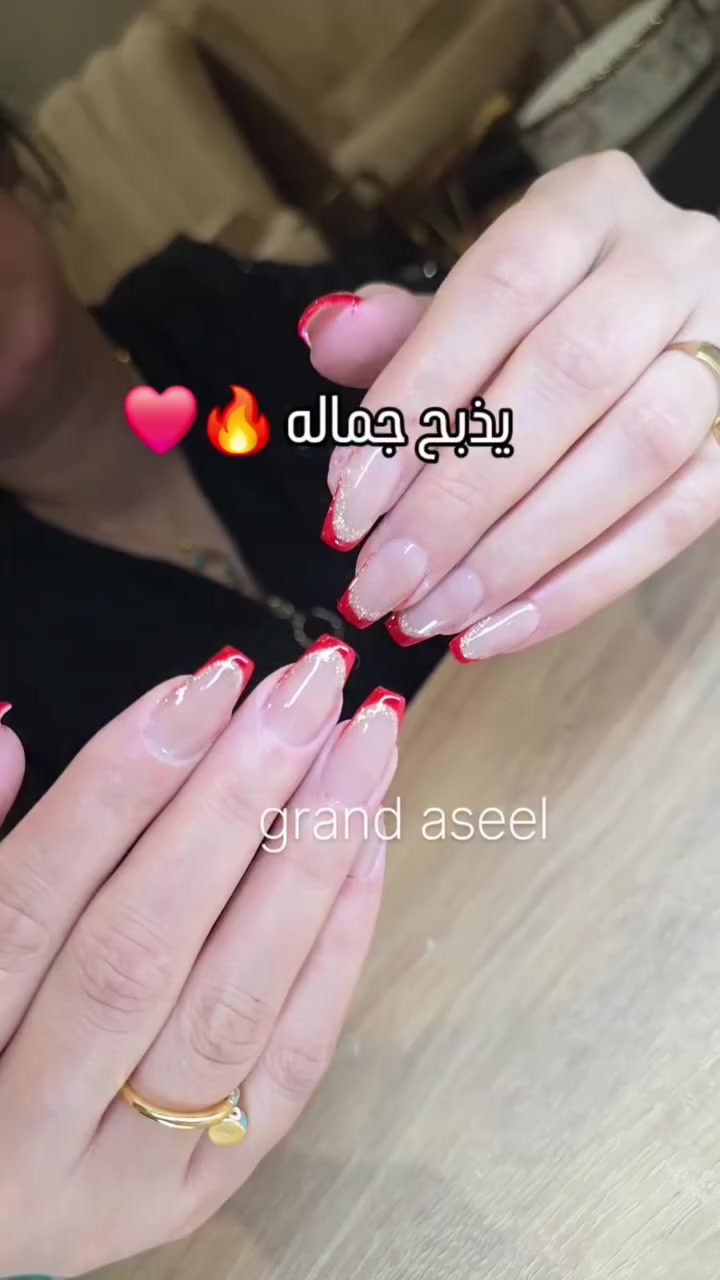 "مو بس أظافر… هذا فن 🔥"
"الدلع يبدأ من أظافرك 😍"
حجز المواعيد دايركت 📩
لا تفوتين جمال أظافرك ويانا 💖
شنو رأيج بالنتيجة؟ 👀"


**إذا كنت صاحب هذا الإعلان وتريد حذفه لأي سبب، رجاءا أرسل رسالة إلى الدعم الفني**