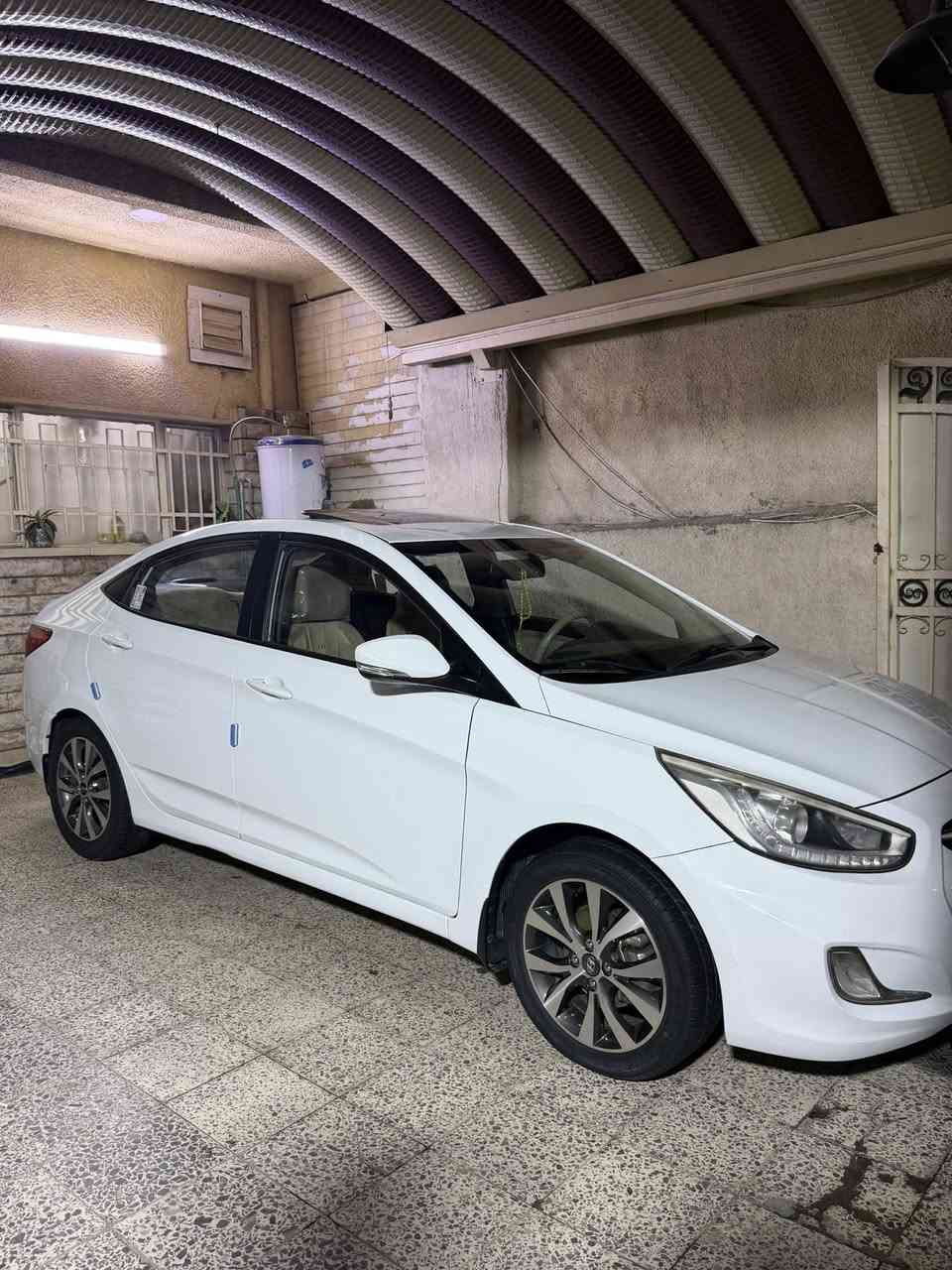 السلام عليكم
اكسنت ٢٠١٦ خليجي بلو دبل قطرة  فول مواصفات ٥ ويل كب كير مكينة تدفئ تبريد ماشيه ١١٤ الف كيلو
مكفولة ما عدة الدعامية الأمامية صبغ فقط رقم بغداد انكليزي  ب اسمي تحويل ثاني يوم
مكان بغداد البياع
السعر 120 وبيها مجال 
***********

