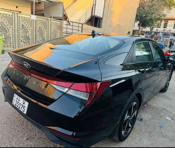 النترا 2023 وارد امريكي رقم بغداد بسمي 
فول مواصفات. عدا الفتحة
ماشيه 36 جديده بدون اي نقص 
حادث  بسيط بنيد ومرجعينه ليبل واحد السياره  بدون دواخل بدون شواصي  
مواصفات
بصمة تشغيل وابواب
محرك 2000 دوش
شاشه كبيره متصل ديجتل 
حاجب لد
كار بلي  رادار امامي ورادار خلفي
ورادار جانبي تحديد مسار
قياده ذاتيه تنبيه خروج عند المسار
ويل كب كروم 17
لد نهاري. فول تحكم ستيرن
هند برك بصمه
شحن موبايل واير ليس
السياره بعدهة بوضع الشركه 
ومابيه ولا نقص مكاني بغداد الجديده رقم الهاتف ***********
السعر 155 وبيهة مجال
