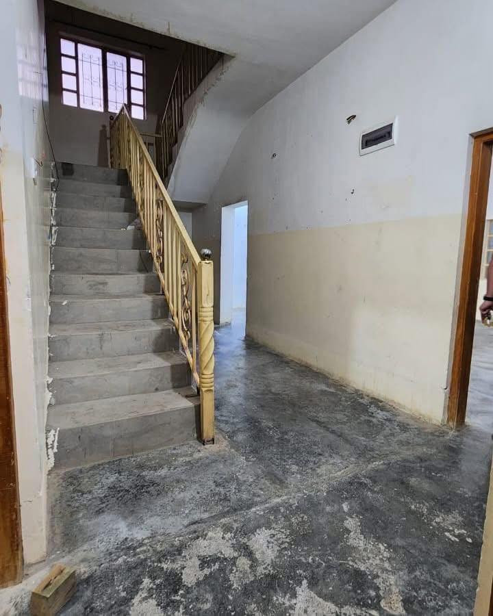 جديدنا
#بيت_للبيع_في_القلعة يمكن ان يباع على #المبادرة
بيت 225 م طابق واحد بناء 2013
يتكون من غرفتين نوم و صالة و أستقبال ومطبخ وصحيات داخلية و خارجيه عدد 2 وكراج
العقار ملك صرف و مخدوم من جميع النواحي ...والسعر مناسب للأستفسار مراسلة الصفحة .. او الاتصال ع الرقم 
*********** .
