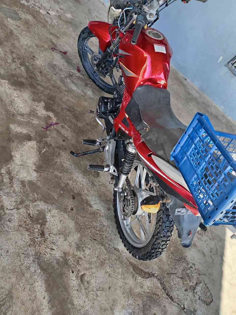 ماطور خمسه كير موديل 20السعر 350وبيه مجال مكاني الحويجه داخل لتصال ***********
