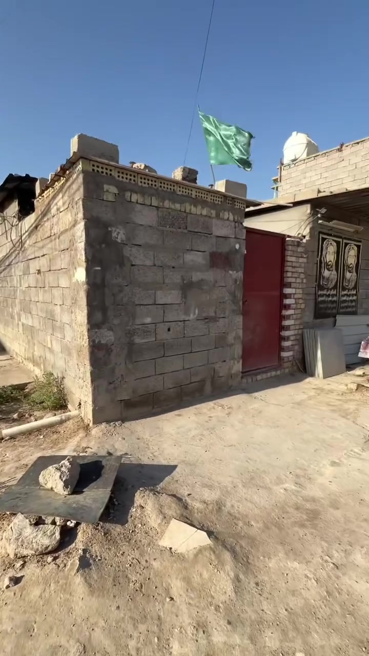 بيت 🏠 في مجمع فدك المشتل قريب على شارع العام مربع منتاز خدمات كامله مساحة 125 مربع واجهة 11
نزال11 يحتوى على2غرف مطابخ2
حمامات3 استقبال طرمه وصاله وترك
السعر42 بي مجال ✅
الاتصال ‭***********‬
وتساب ***********
