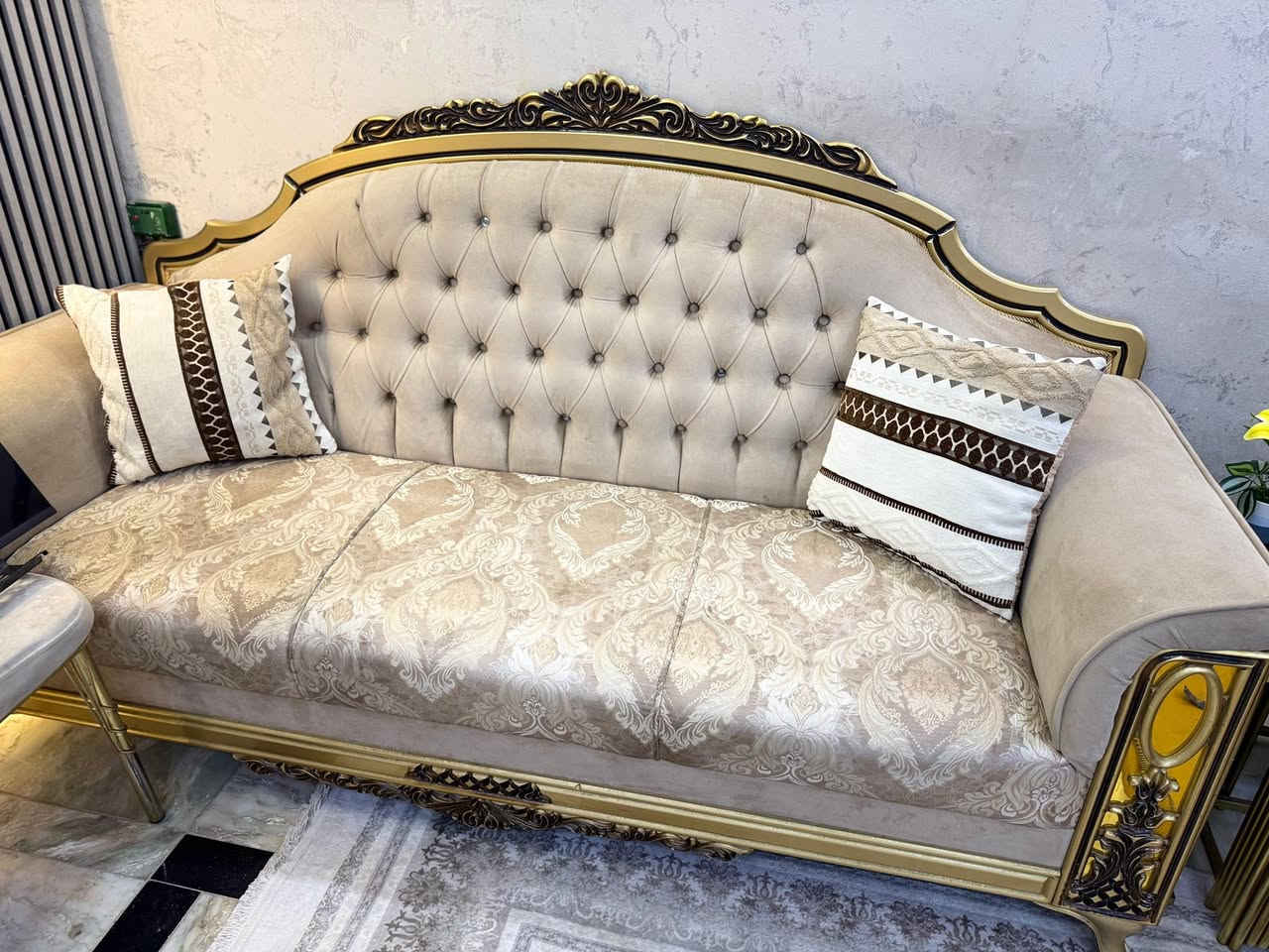 السلام عليكم عندي هذا التخم اريده ب ٦٥٠ نضيف كلش تكمه


**إذا كنت صاحب هذا الإعلان وتريد حذفه لأي سبب، رجاءا أرسل رسالة إلى الدعم الفني**