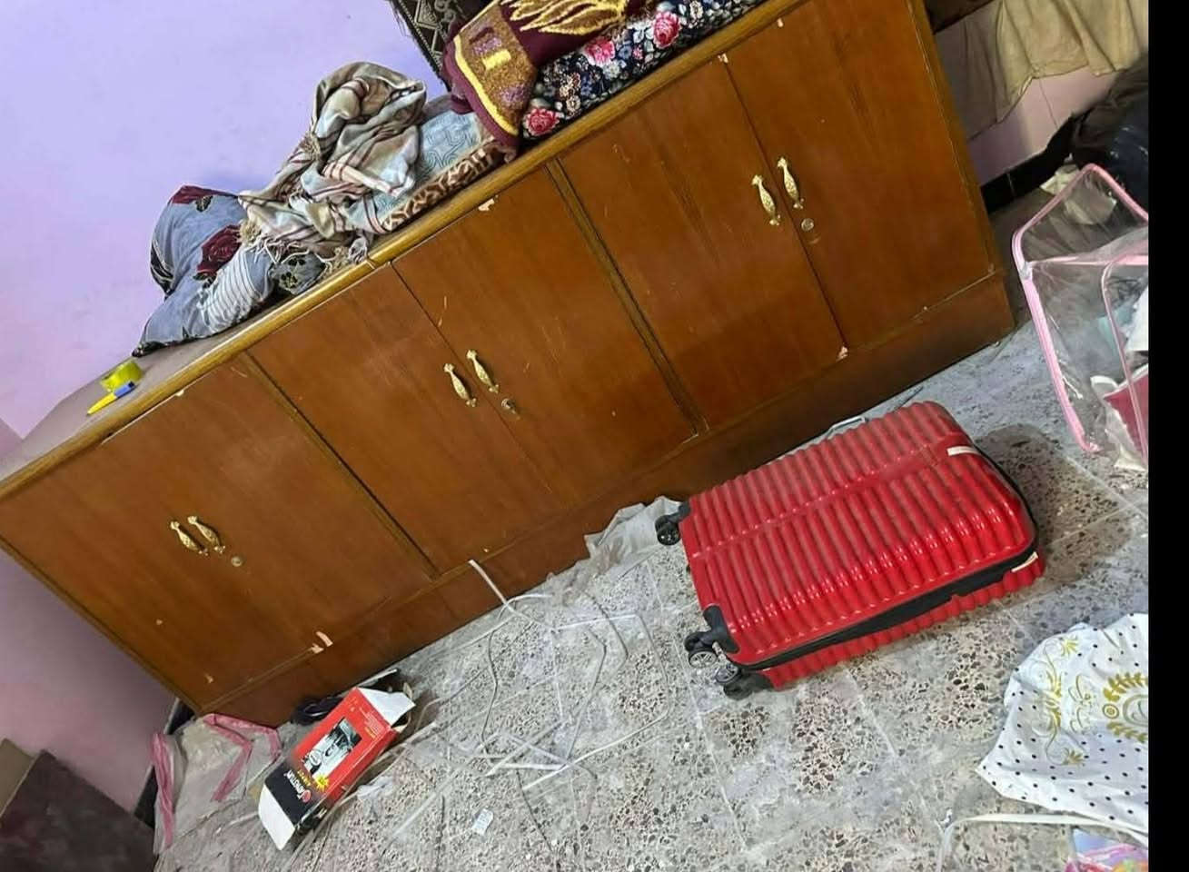 مكلفه بالنشر للبيع
غرفة مصريه 250
بوفيه 75
كنتور 75
طبلات 3 قطع 45


**إذا كنت صاحب هذا الإعلان وتريد حذفه لأي سبب، رجاءا أرسل رسالة إلى الدعم الفني**