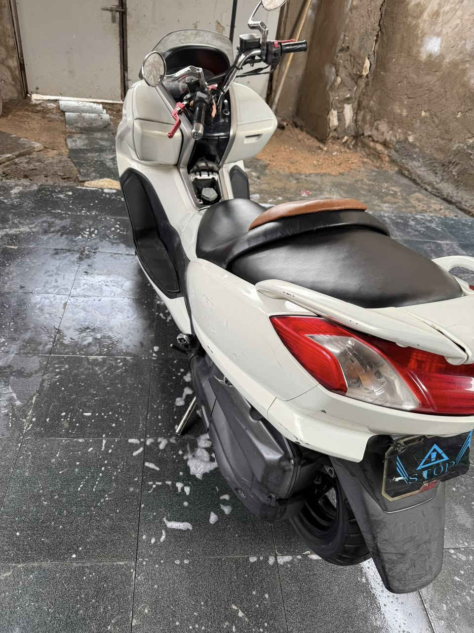 سلام عليكم
ماجسته للبيع فول تخبل ماعوزه شي 
عنوان نجف ***********
