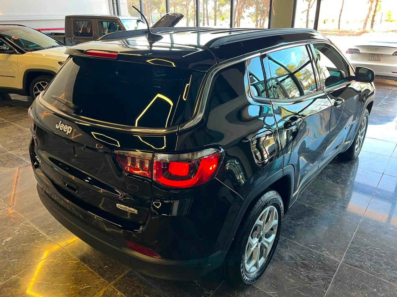 JEEP COMPASS LIMITED * 4X4 * Luxury SUV

2025

 3.000MIL

یەك پارچە بۆیاخ  ( قطعة واحدة مصبوغ )  

‎نرخ : کۆمێنت بكه  (  للسعر اكتب التعليق  )

‎کۆمپانيای هەرێم عثمان سعيد بوبازرگانی هەموو جۆرە ئۆتۆمبيل لە کوردستان و عێراق و دەرەوەی وڵات 
‎📍ترمينالی نوێی سلێمانی بەرامبەر هێزەکانی ( ٧٠ )

‎شركة هەریم عثمان سعید للتجارة کافة انواع السيارات في خارج و کردستان و العراق 
‎📍ترمینال جدیدة السلیمانیة مقابل قوات مسلحة ( ٧٠ )

📱 *********** - ***********
