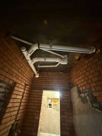 خلفة صحيات متفرغ اشتغل صيانة وتأسيس وتقفيل وكلشي يخص الصحيات ضمن بغداد...