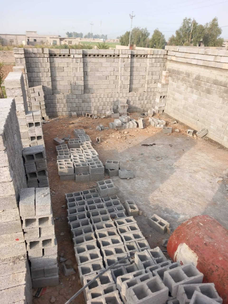 السلام عليكم كادر بناء شغل درجة أولى أسعارها مناسبه انجاز سريع  للاستفسار الاتصال  🏢***********
