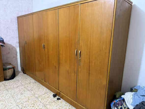 كنتور 6 ابواب 
كنتور نضيف وشغل درجه اولى وقوي عنوان بغداد مدينه الصدر السعر 150 بيه مجال
