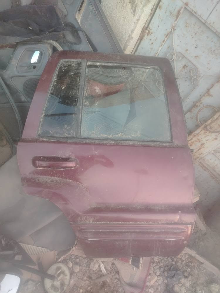 تفصيخ جيب شيروكي ٢٠٠٠.. سيد صفاء الحسيني ***********
