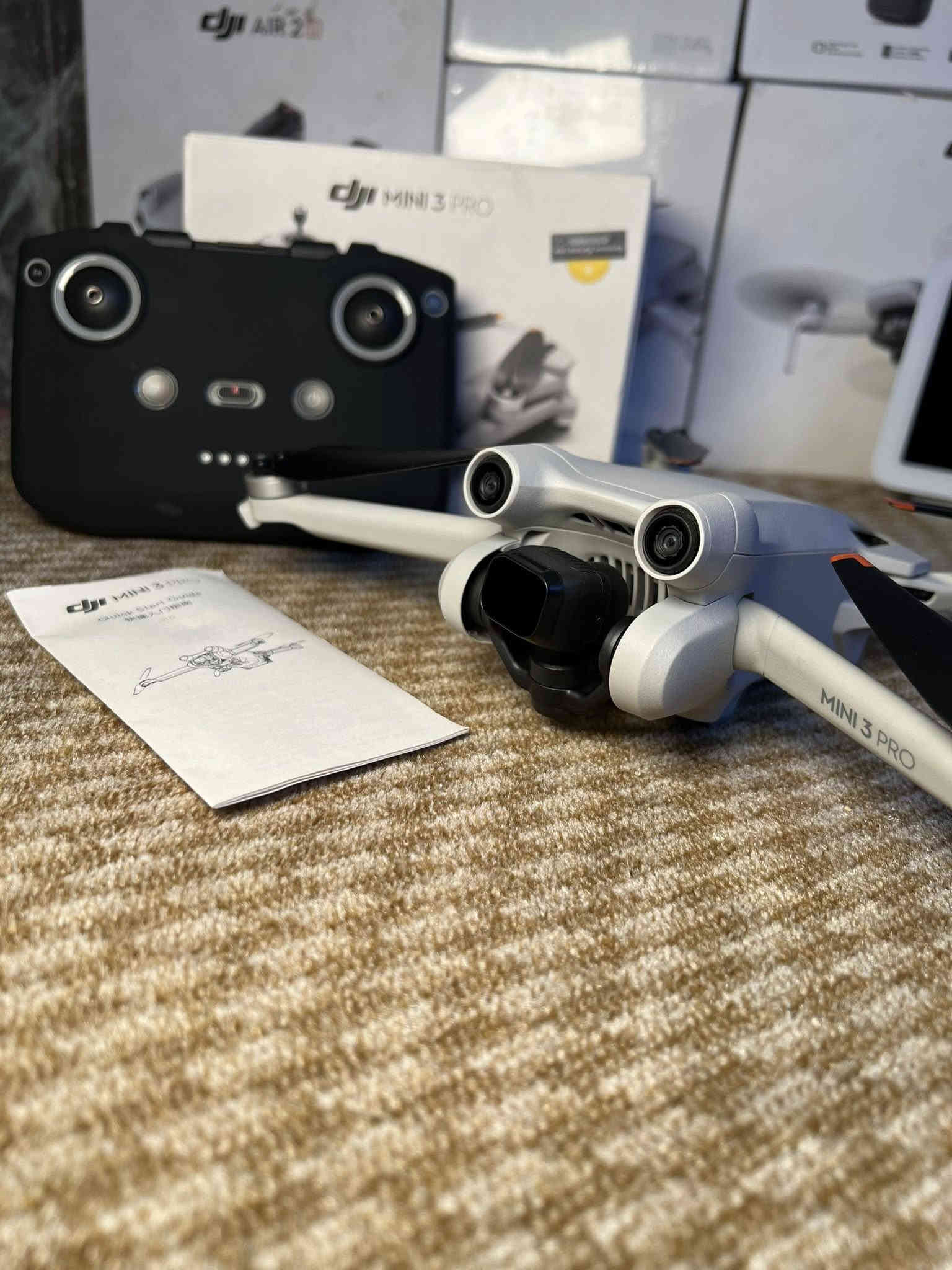 Dji mini 3 pro سنكل 
قطعه فول نضافه بطاريه وحده جوستك عادي مكاني مدينه الصدر توصيل موجود فقط بتحويل عربون لمعرفه السعر والتفاصيل *********** ومن تراسلني حدد الموديل الي تريده مو تدزلي بس الدرون بيش يرحم رالديكم تحياتي للجميع
