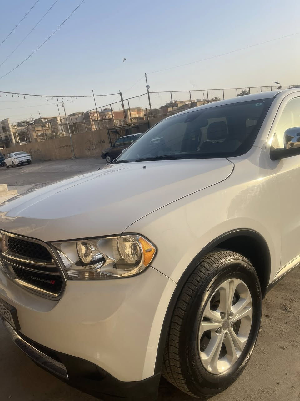 دورنكو 2013 كندي بدون حادث او غرق

رقم بغداد باسمي محرك ٦ سلندر 3.600 كير محرك ما مفتوح السياره بدون نقص بيه مكانين بارد  السياره بصمه داخل جلد تحكمات استيرن صندوق كهرباء + حساسات …سعر السياره 20.000$ وبيه مجال ان شاء الله  للاستفسار الاتصال على الرقم ***********
