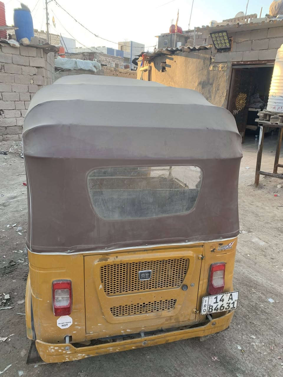 للبيع تكتك 21رقم وسنوية تبديل زنجيل ظربات قليلةًتجي وشوفهً مكان العشار ***********
