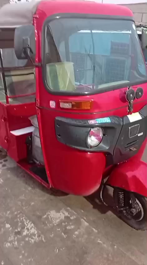 تكتك مديل 22 وراق سحب سحب سحب
بدي مرشوش جماليه مكينه كفاله تكتك تخبل
سوي وياك مكاتبه سرقه فقط
شعر 5 ونص وبيها مجال  مكاني سفوان
***********
